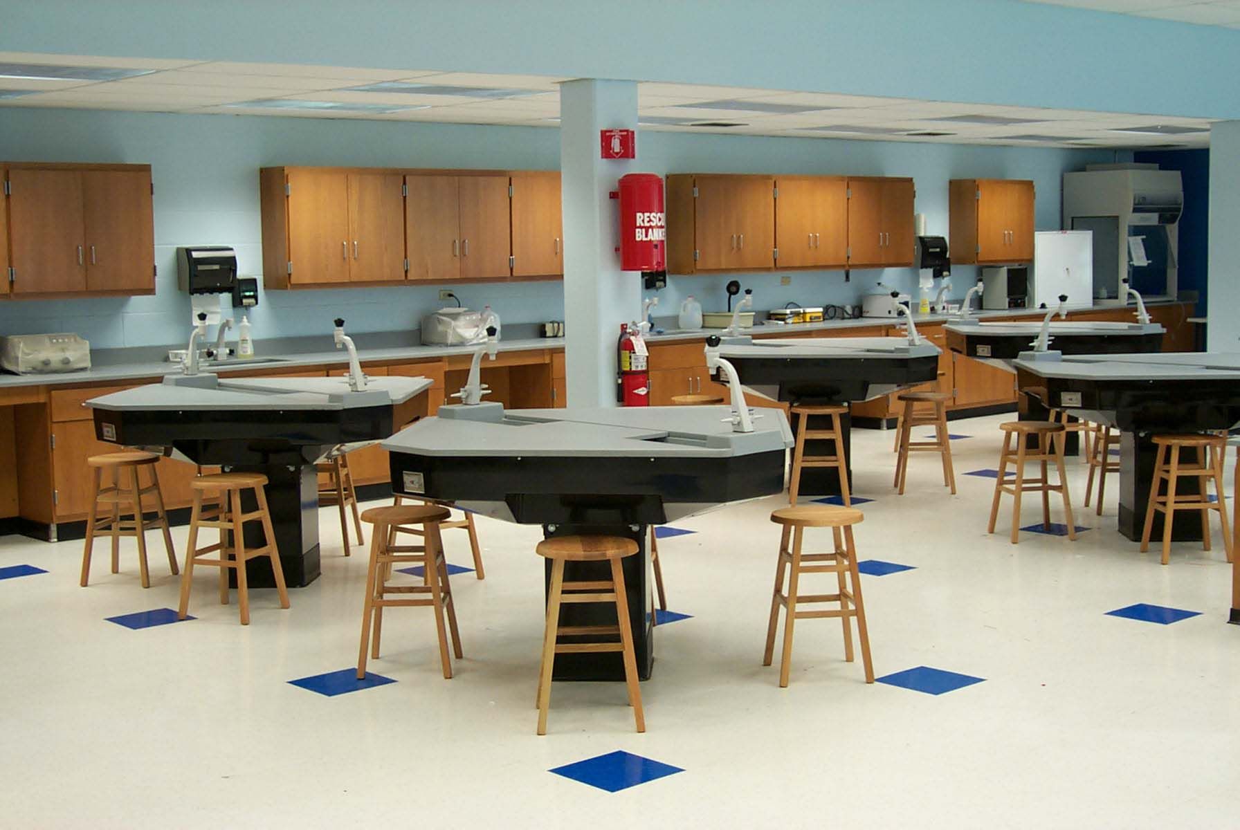 Chemical Resistant Laminates for Laboratories By Greenlam